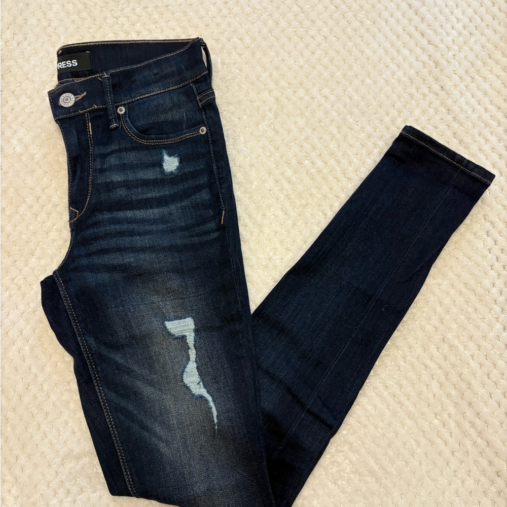 Express Distressed Jeans - Picture 2 of 6
